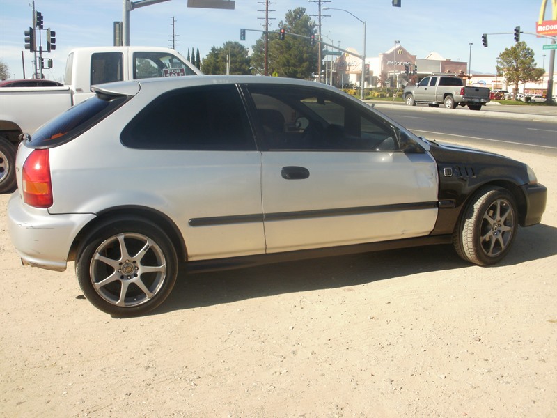 1996 Honda Civic for sale by owner in ROSAMOND