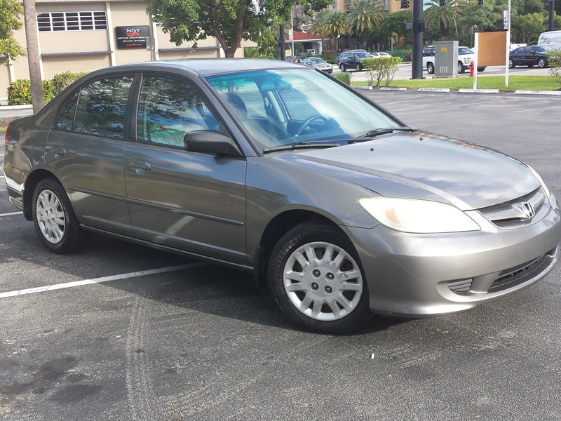 2004 Honda Civic for sale by owner in FORT LAUDERDALE