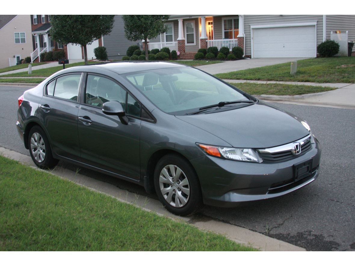 2012 Honda Civic LX for sale by owner in Concord