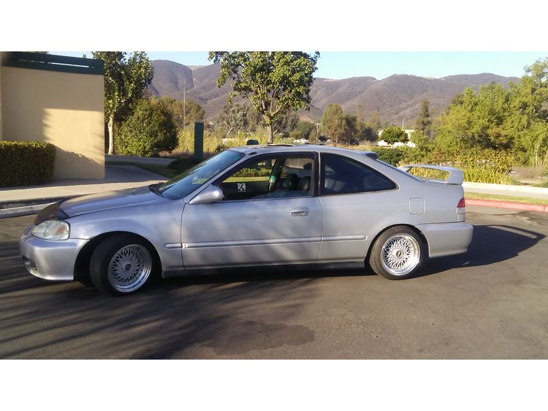 2000 Honda Civic Coupe for sale by owner in Hemet