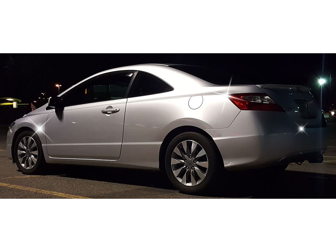 2009 Honda Civic Coupe for sale by owner in Westminster