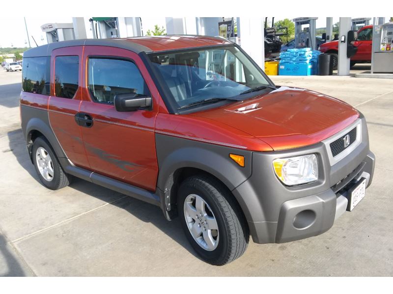2005 Honda Element for sale by owner in Fond du Lac