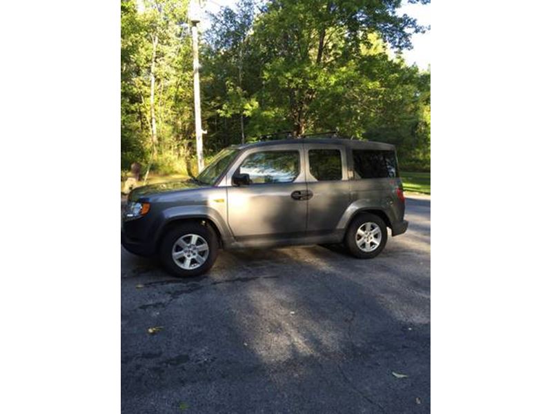 2010 Honda Element for sale by owner in Concord