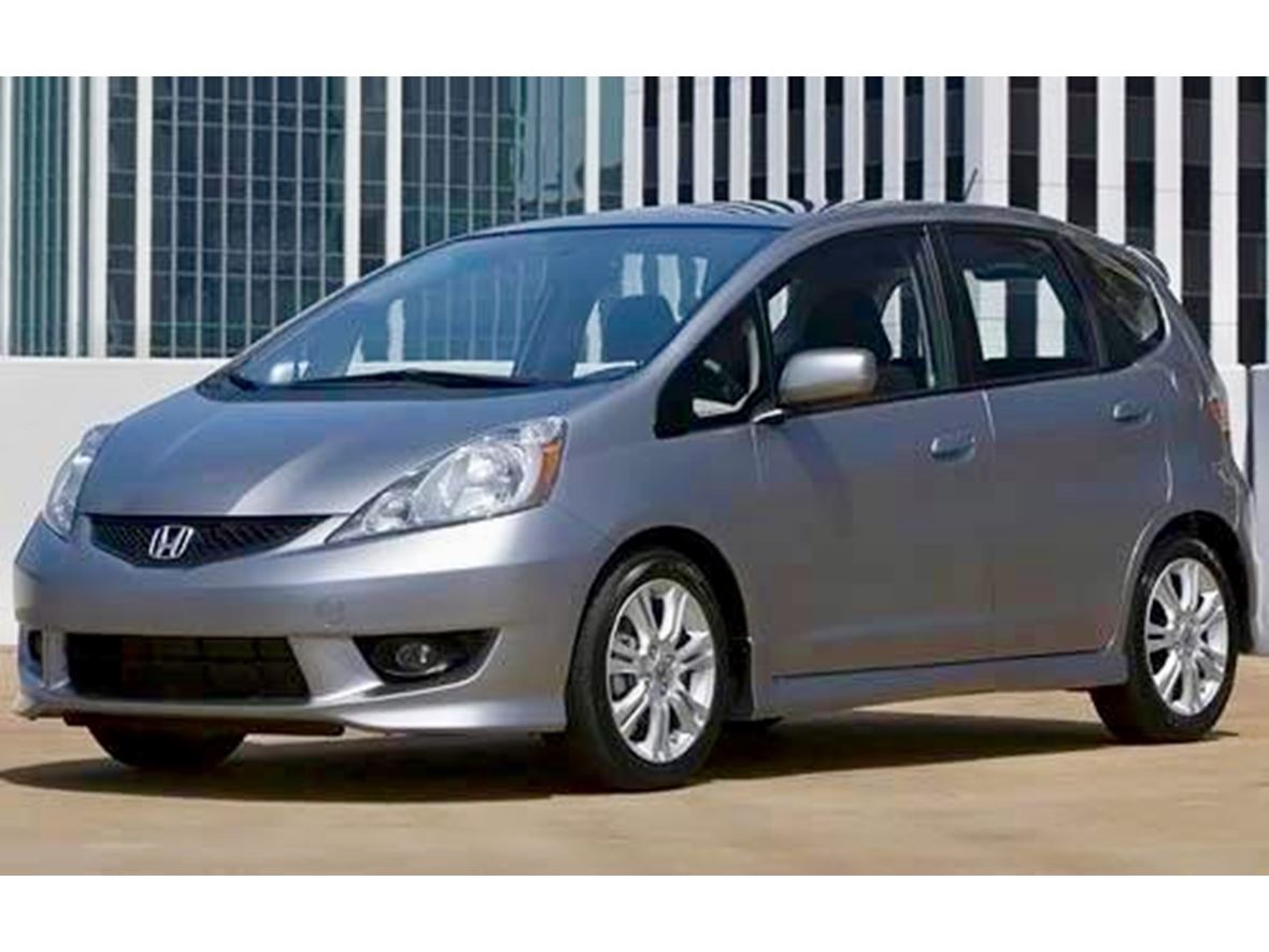 2012 Honda FIT for sale by owner in Hallandale