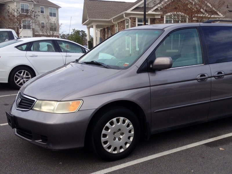 2000 Honda Odyssey for sale by owner in KNIGHTDALE