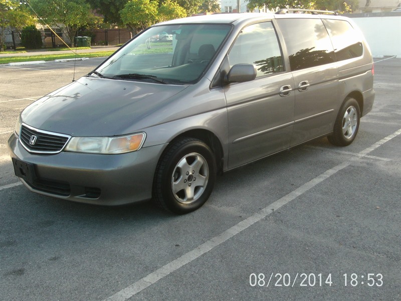 2000 Honda Odyssey for sale by owner in MIAMI