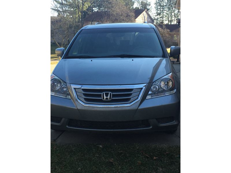 2009 Honda Odyssey for sale by owner in Madison Heights