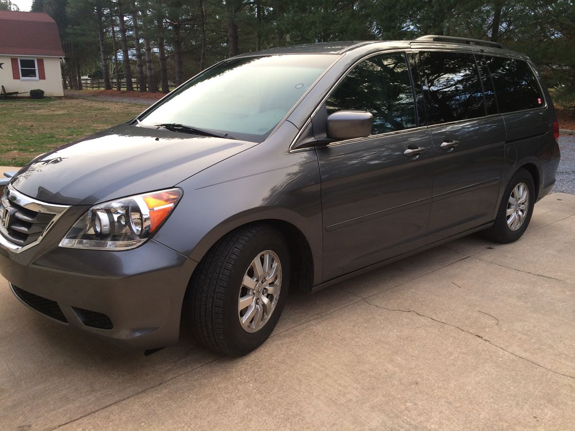 2010 Honda Odyssey for sale by owner in Centreville