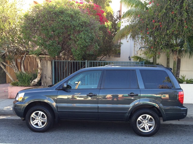 2004 Honda Pilot EX-L AWD for sale by owner in SANTA MONICA
