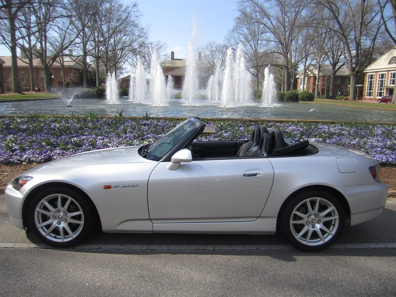 2004 Honda S 2000 for sale by owner in GREENVILLE