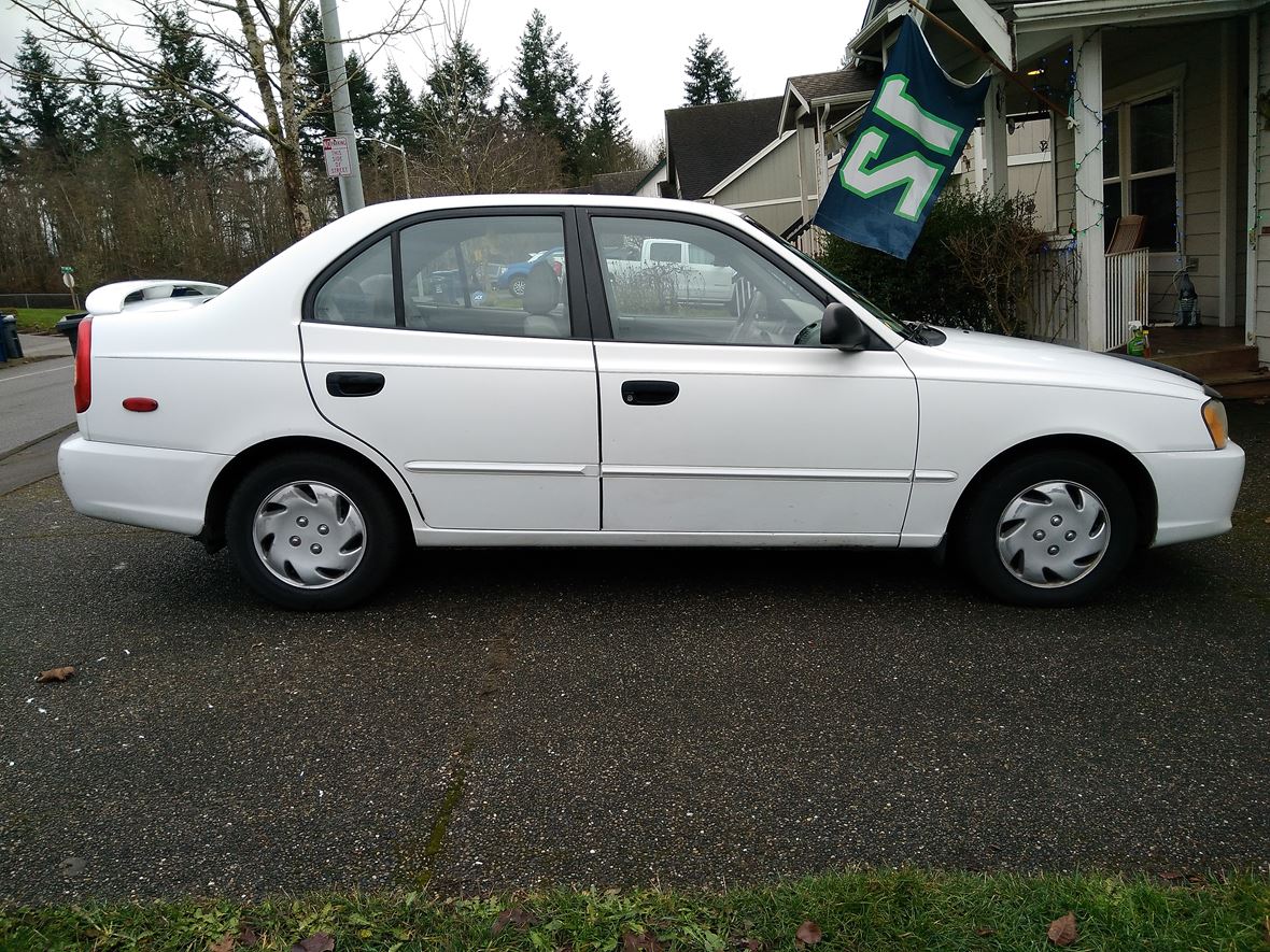 2002 Hyundai Accent for sale by owner in Marysville