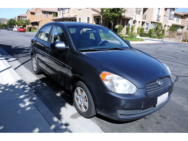 2006 Hyundai Accent for sale by owner in Valencia