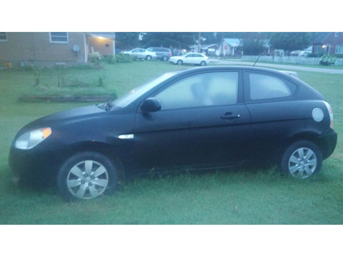 2006 Hyundai Accent for sale by owner in Amelia