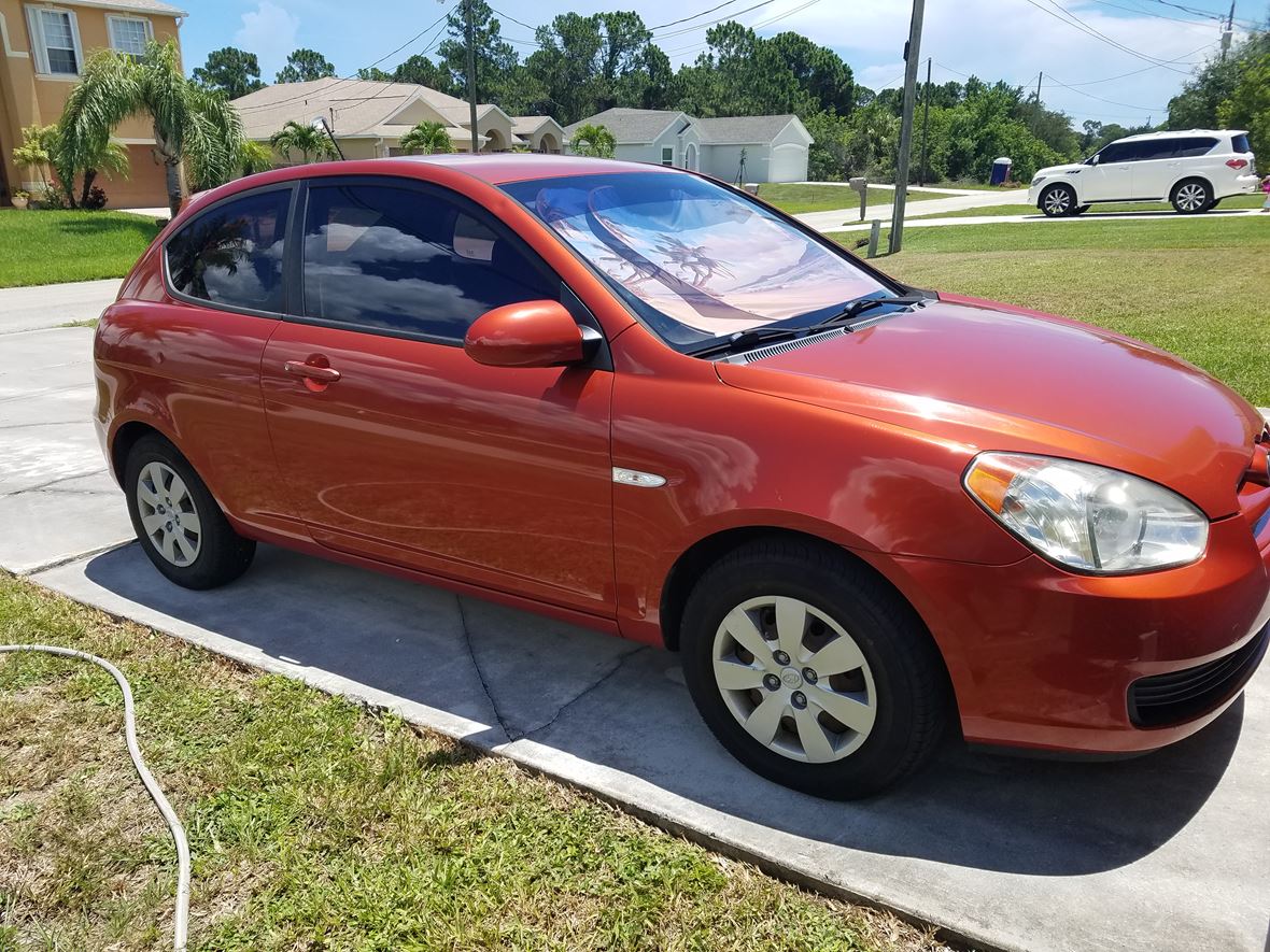 2008 Hyundai Accent for sale by owner in Port Saint Lucie