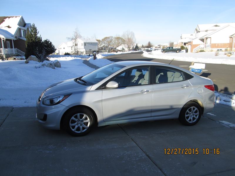 2013 Hyundai Accent for sale by owner in OGDEN