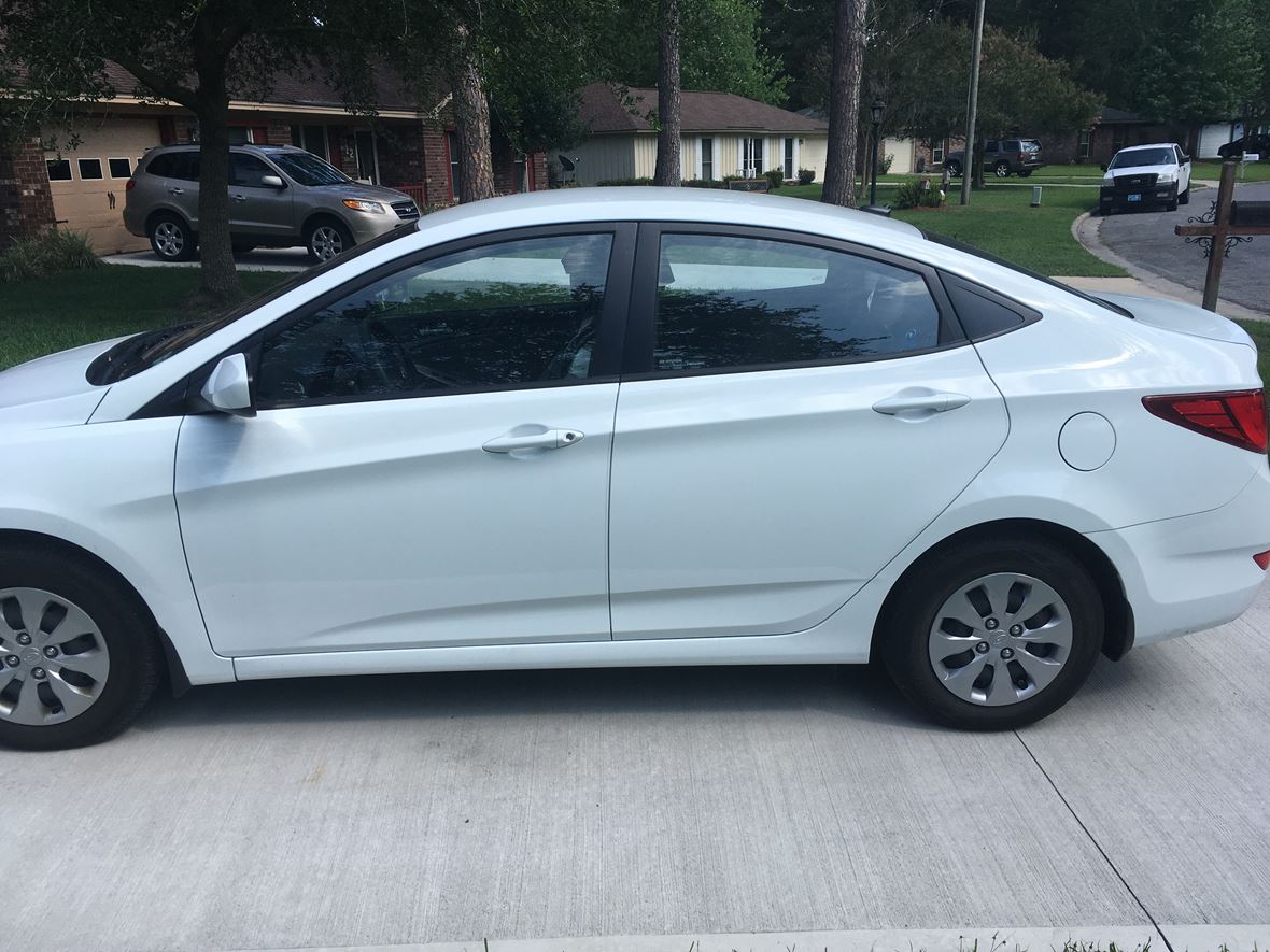 2015 Hyundai Accent for sale by owner in Savannah