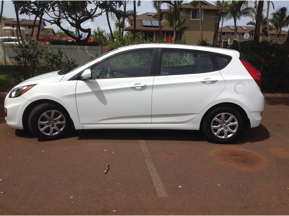 2014 Hyundai Accent Hatchback for sale by owner in Lahaina