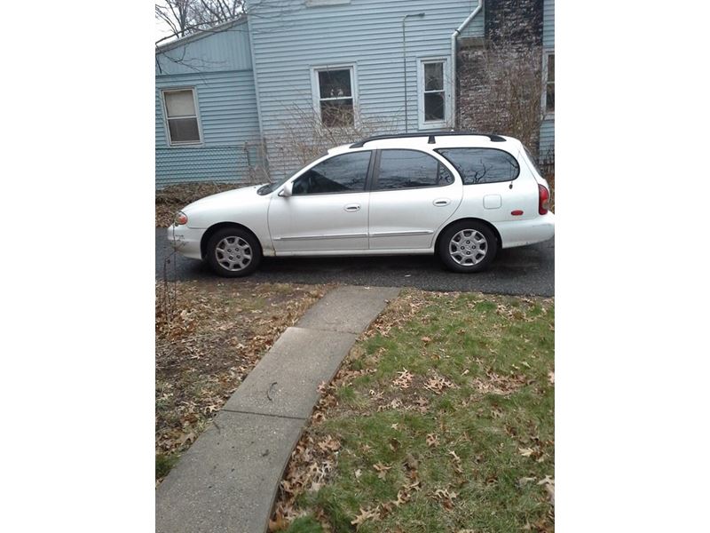 2000 Hyundai Elantra for sale by owner in Roselle