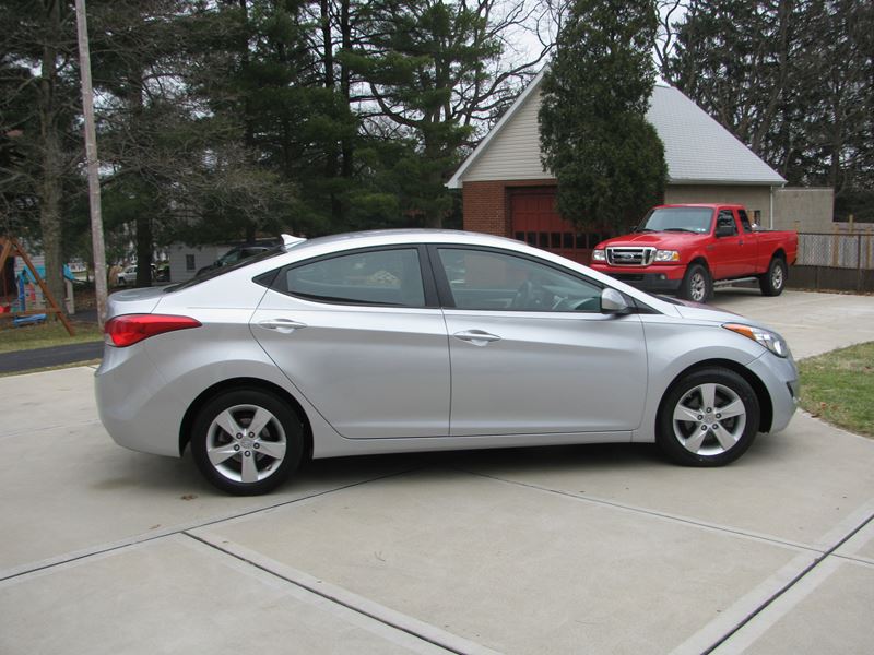 Used 2013 Hyundai Elantra for Sale by Owner in Bethel Park, PA 15102