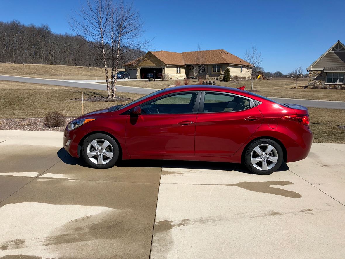 2013 Hyundai Elantra for sale by owner in Muskego