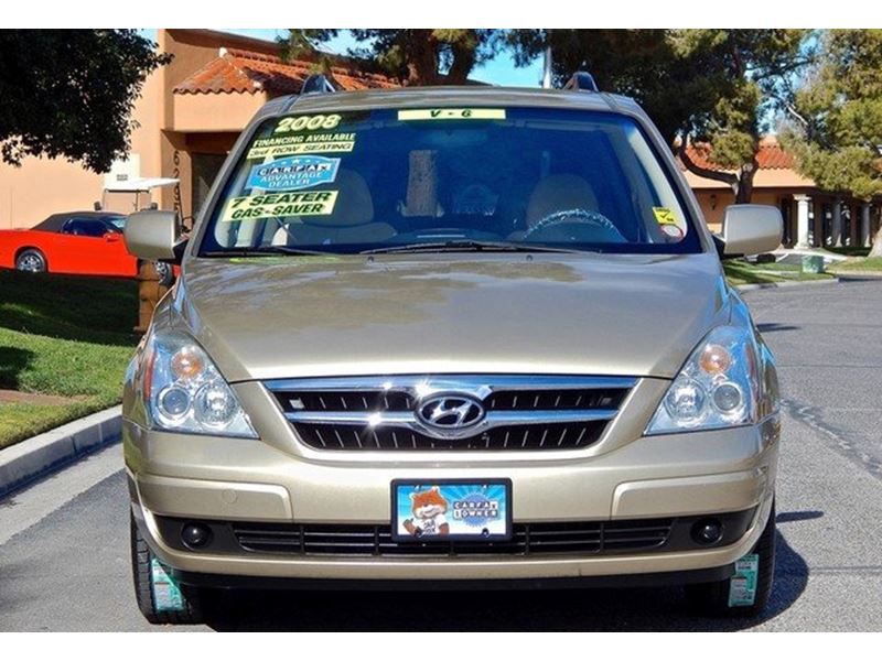 2008 Hyundai Entourage for sale by owner in NORTH LAS VEGAS