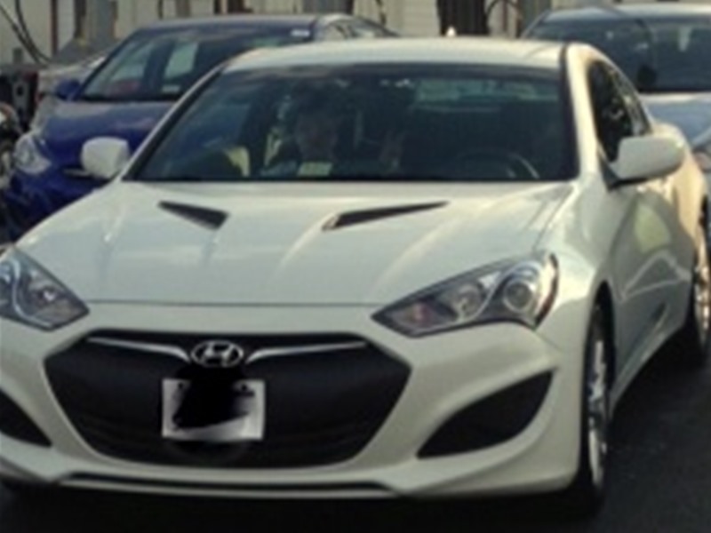 2013 Hyundai Genesis Coupe for sale by owner in ROANOKE