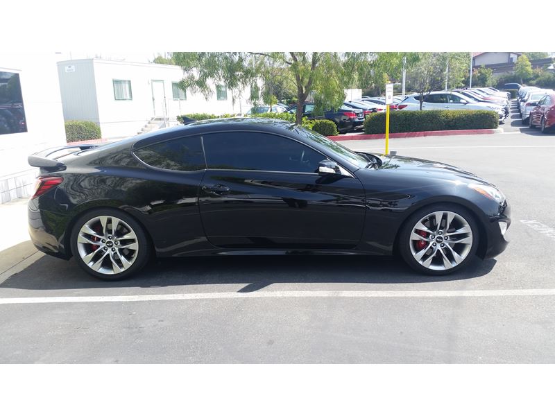 2016 Hyundai Genesis Coupe for sale by owner in Murrieta