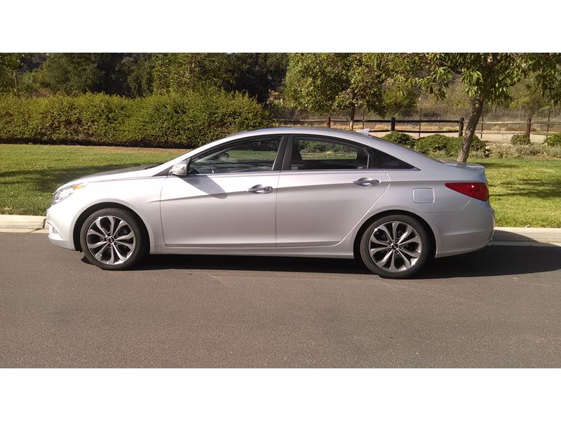 2013 Hyundai Sonata for sale by owner in VISTA