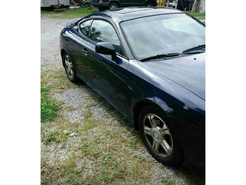 2003 Hyundai Tiburon for sale by owner in Hermitage