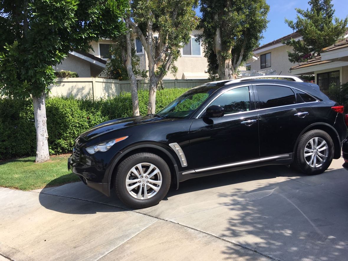 2010 Infiniti FX35 for sale by owner in Irvine