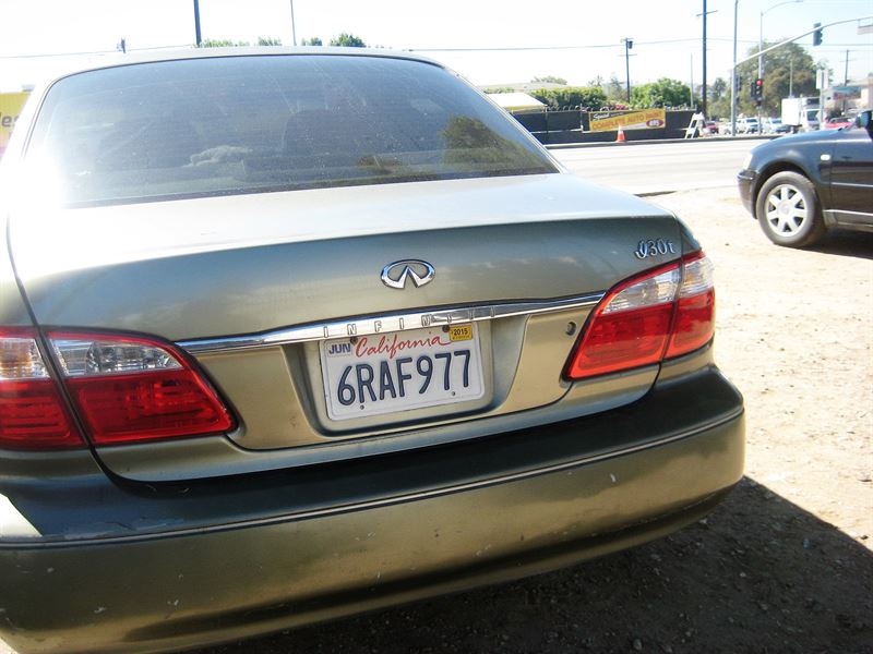 2000 Infiniti I30 for sale by owner in LOS ANGELES
