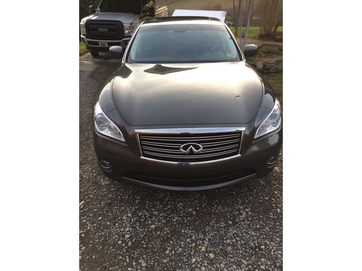 2013 Infiniti M37 for sale by owner in Fairmont