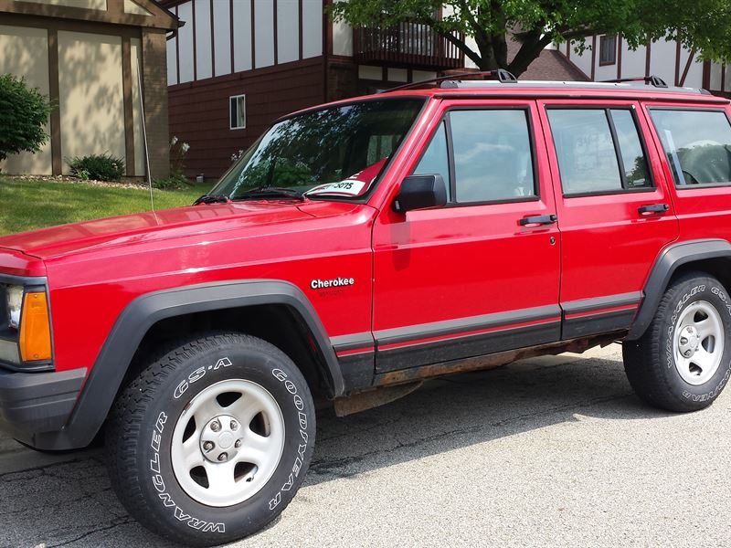 1994 Jeep Cherokee for sale by owner in NORMAL