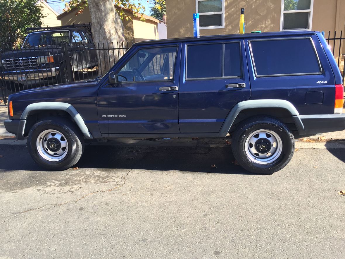1997 Jeep Cherokee for sale by owner in Sacramento