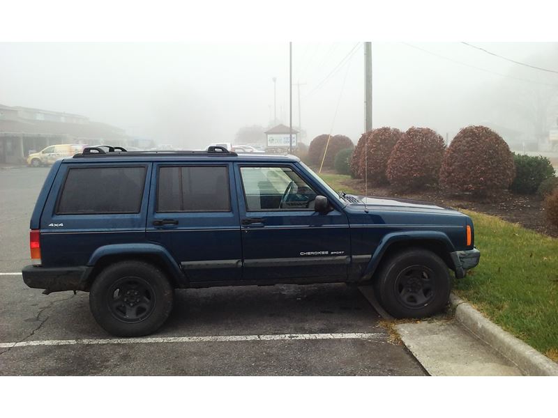 2001 Jeep Cherokee for sale by owner in BEDFORD