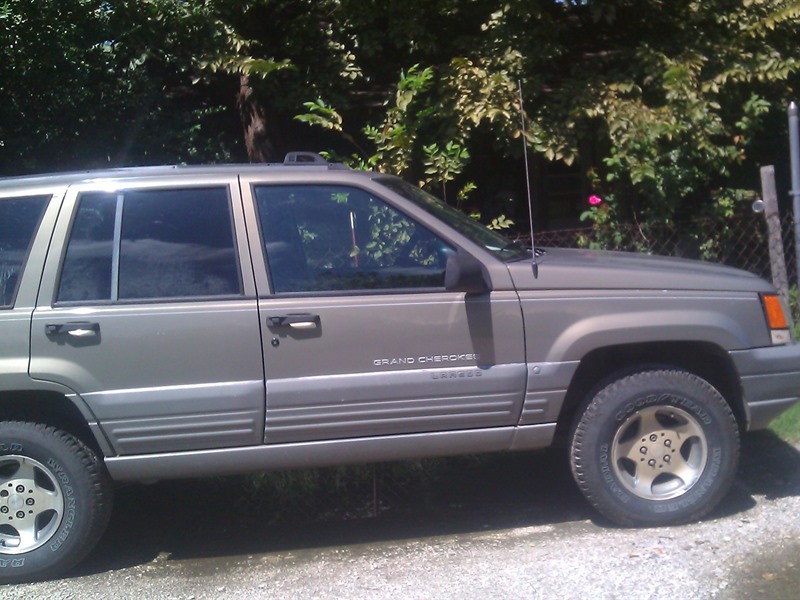 1997 Jeep Grand Cherokee for sale by owner in STONEWALL