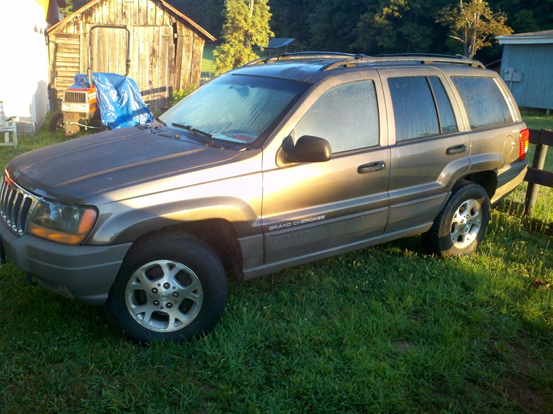 1999 Jeep Grand Cherokee for sale by owner in HUME