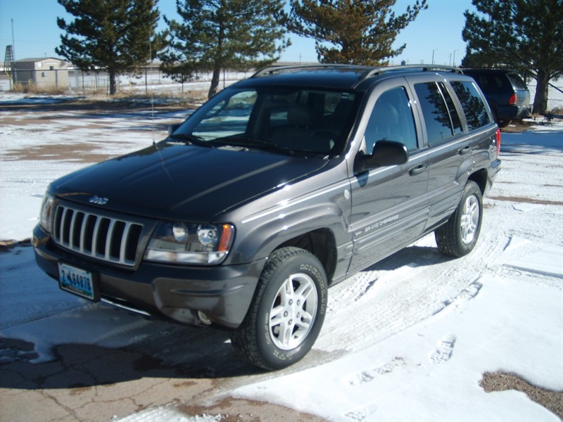 2004 Jeep Grand Cherokee for sale by owner in PINE BLUFFS