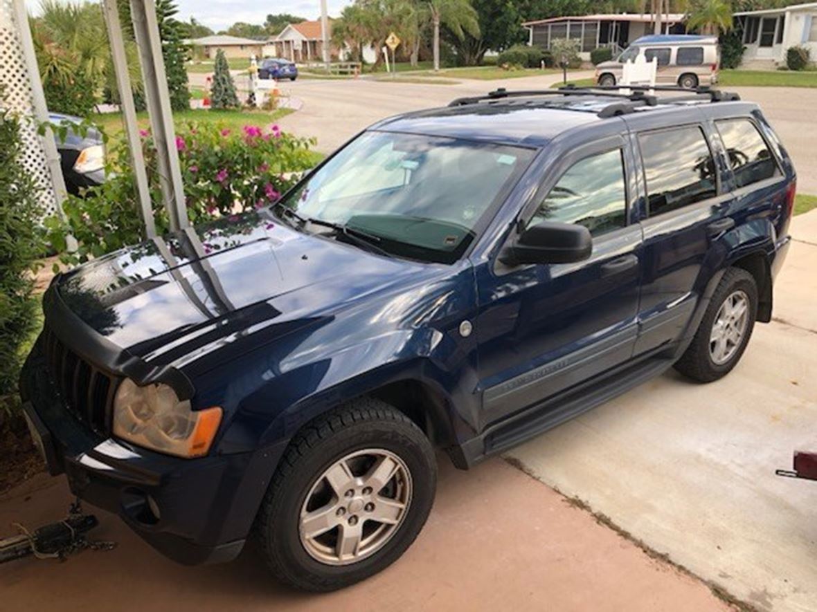2005 Jeep Grand Cherokee for sale by owner in Venice