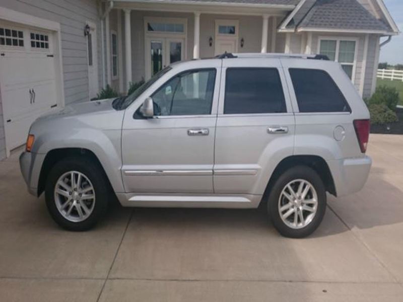 2010 Jeep Grand Cherokee for sale by owner in S Coffeyville