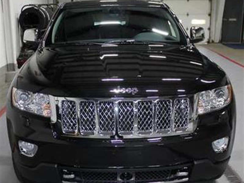 2012 Jeep Grand Cherokee Overland Limited Edition for sale by owner in OXNARD