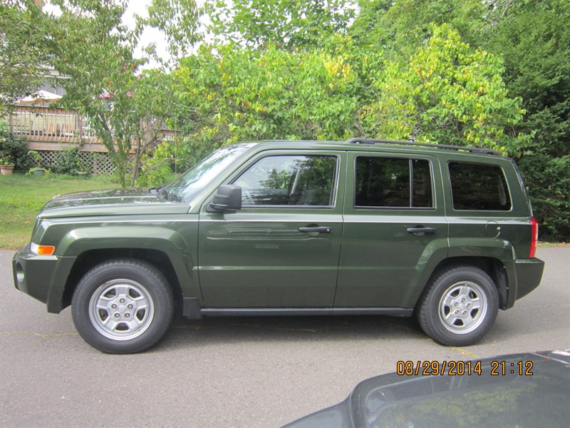 2008 Jeep Patriot for sale by owner in CROMWELL