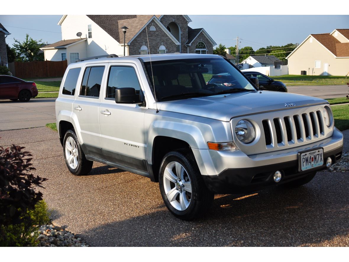 2011 Jeep Patriot Latitude for sale by owner in Wentzville