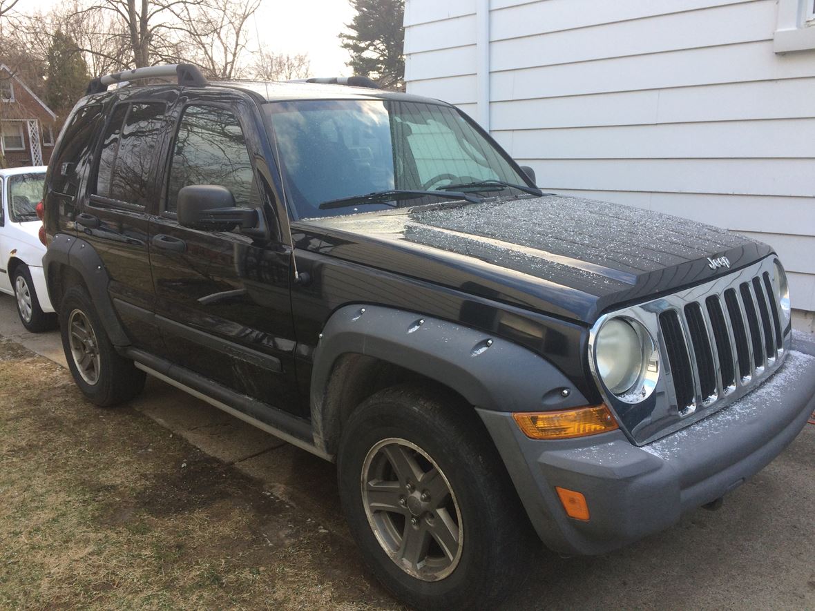 2005 Jeep Renegade for sale by owner in Macomb