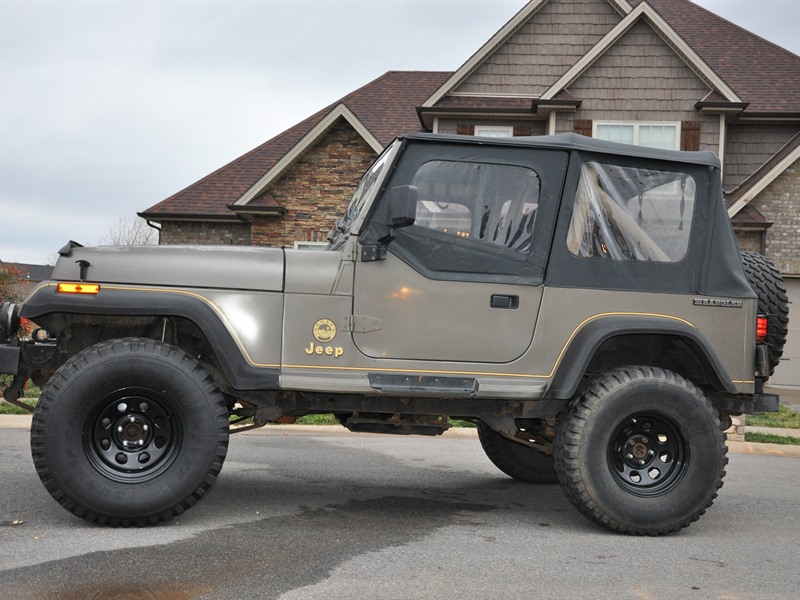 1989 Jeep Wrangle for sale by owner in CLARKSVILLE