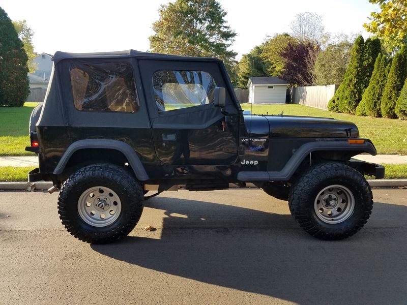 1994 Jeep Wrangler for sale by owner in Lumberton