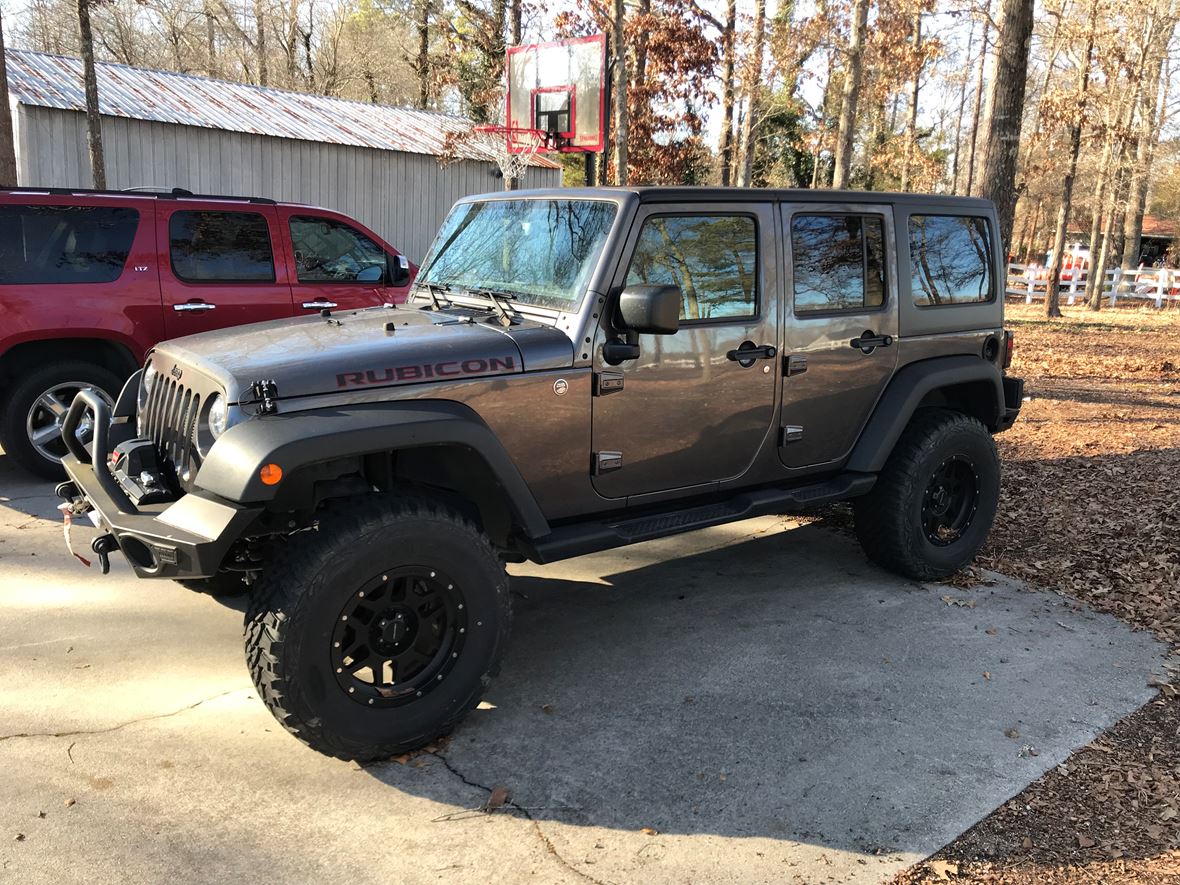 2014 Jeep Wrangler Rubicon Unlimited for sale by owner in Rock Hill