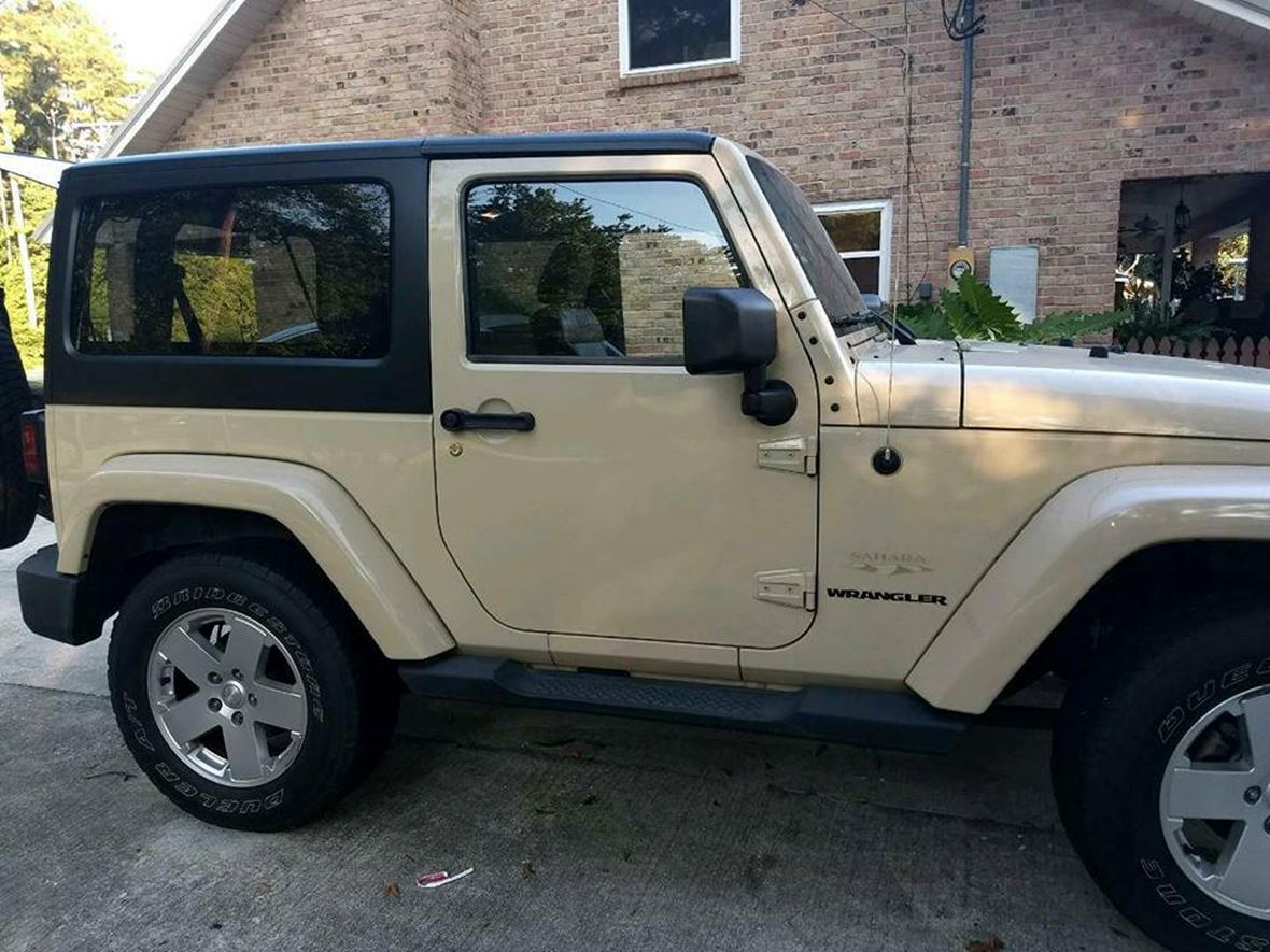 2011 Jeep Wrangler Sahara for sale by owner in Greenwell Springs
