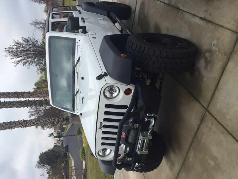 2012 Jeep Wrangler Unlimited for sale by owner in CHOWCHILLA