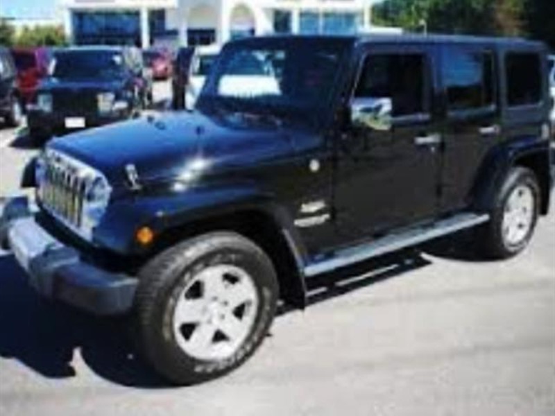 2010 Jeep Wrangler Unlimited Sahara for sale by owner in WASHINGTON
